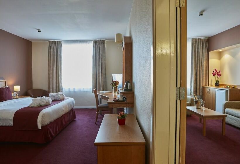 酒店 Future Inn Cardiff Bay