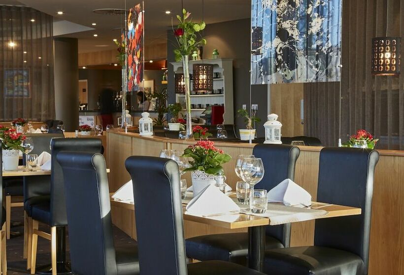 酒店 Future Inn Cardiff Bay