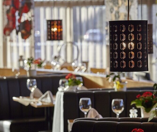 酒店 Future Inn Cardiff Bay