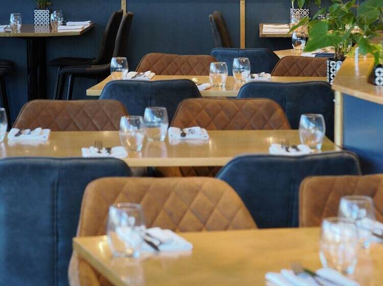 酒店 Future Inn Cardiff Bay