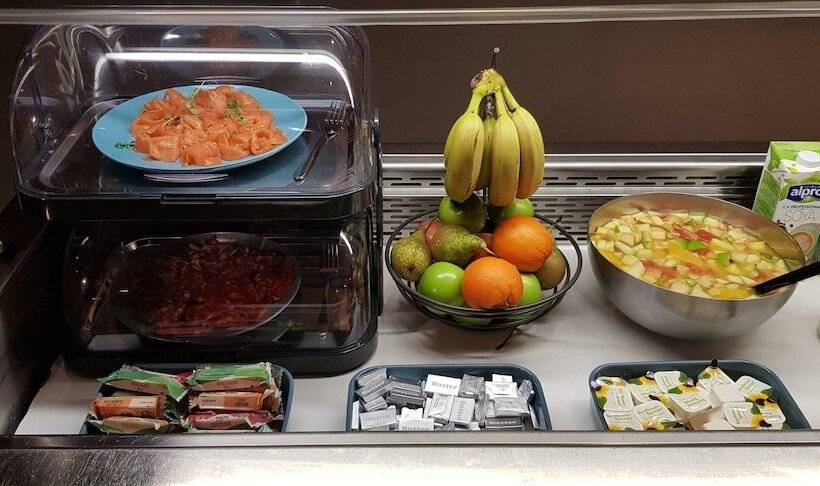 酒店 Future Inn Cardiff Bay