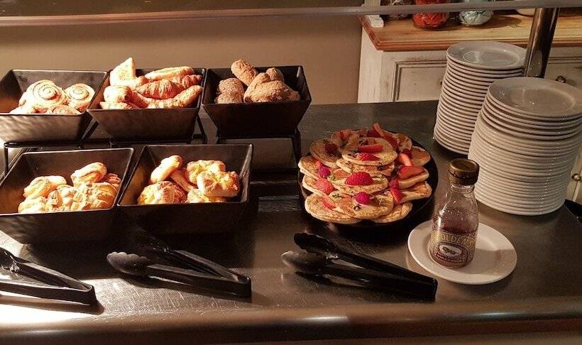 酒店 Future Inn Cardiff Bay