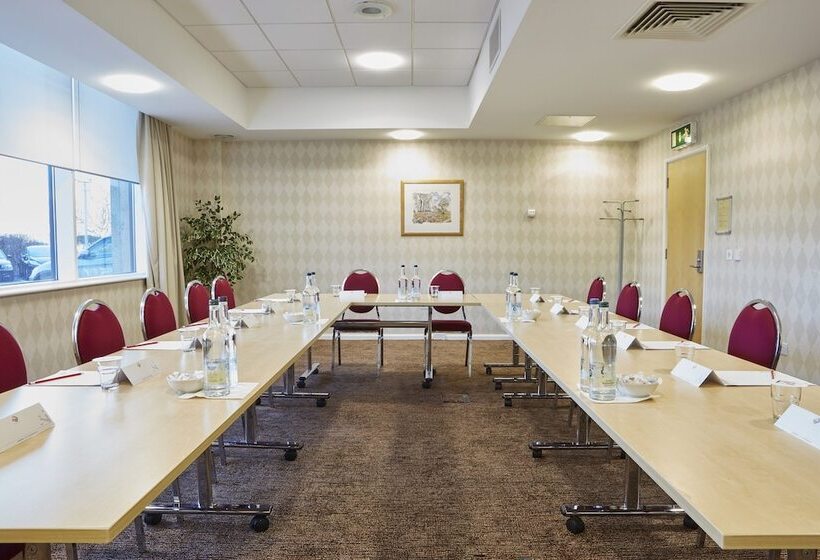 酒店 Future Inn Cardiff Bay