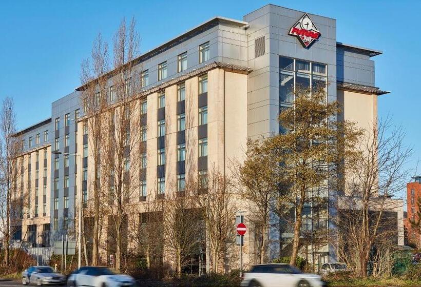 酒店 Future Inn Cardiff Bay