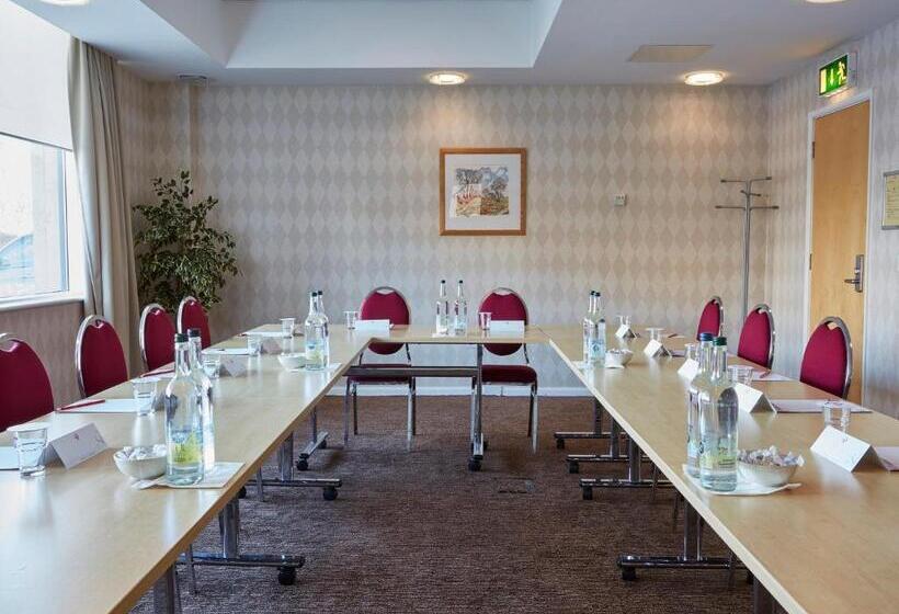 酒店 Future Inn Cardiff Bay