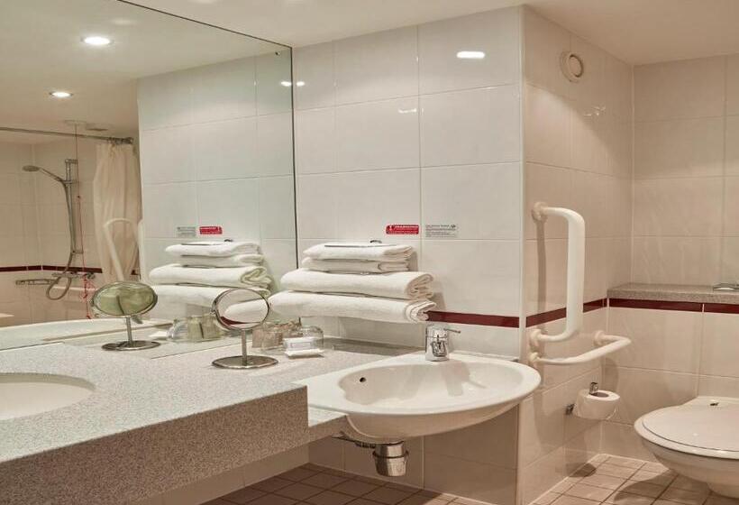 酒店 Future Inn Cardiff Bay