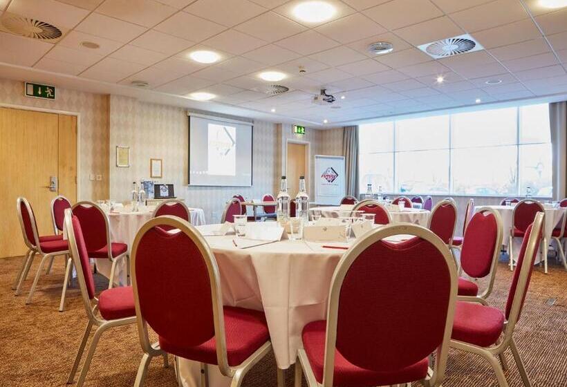 酒店 Future Inn Cardiff Bay