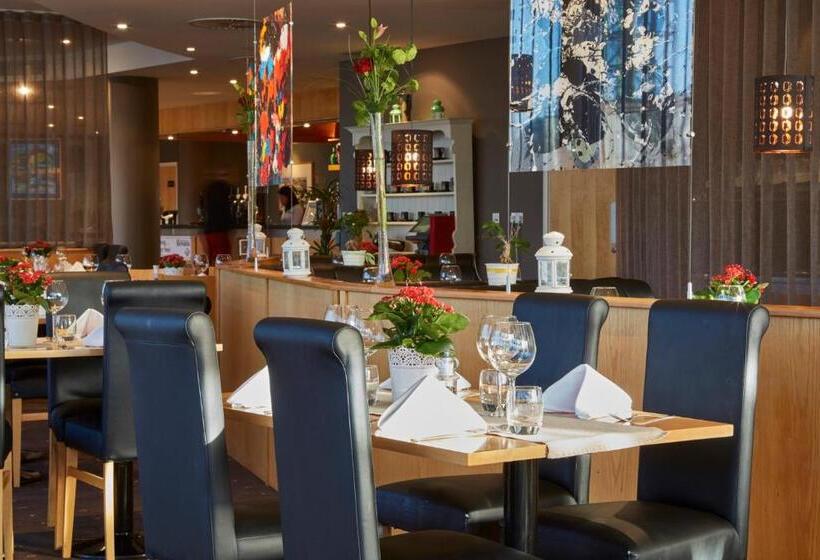 酒店 Future Inn Cardiff Bay