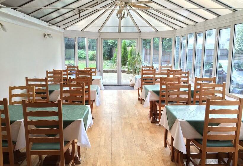 בית מלון כפרי Gainsborough Lodge