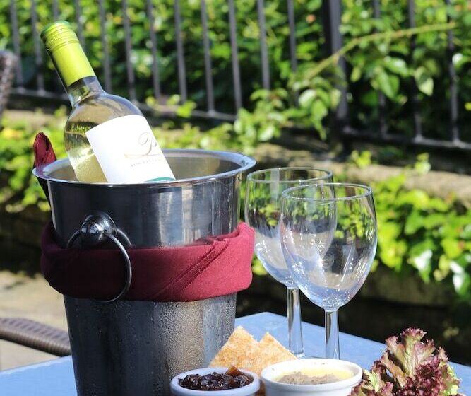 בית מלון כפרי Burnley West Higher Trapp