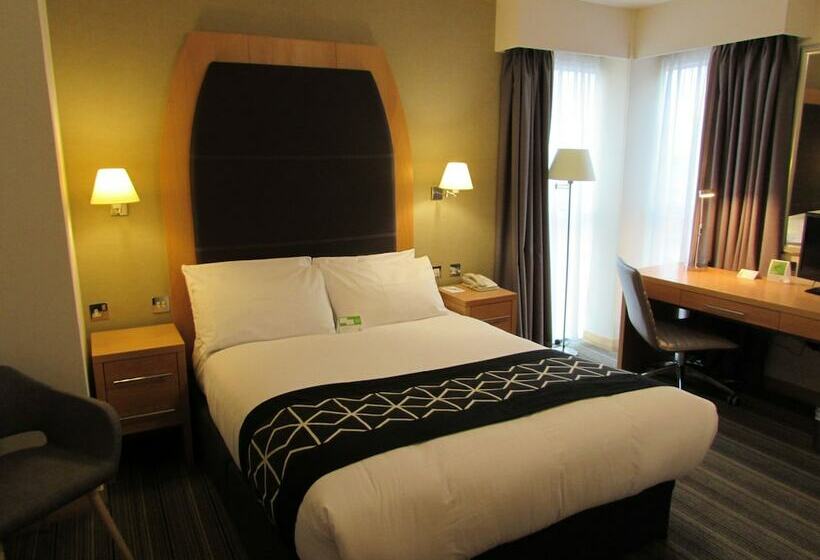 בית מלון כפרי Holiday Inn Birmingham North   Cannock, An Ihg