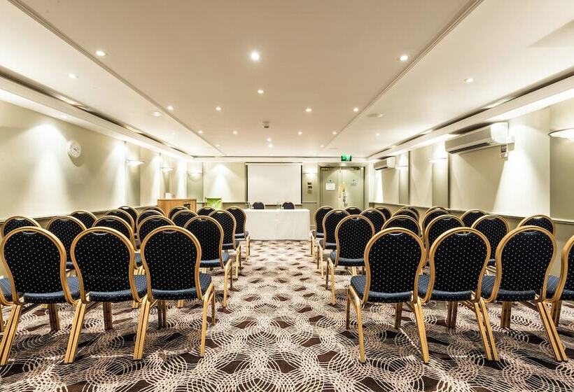 Отель Holiday Inn Brighton Seafront, An Ihg