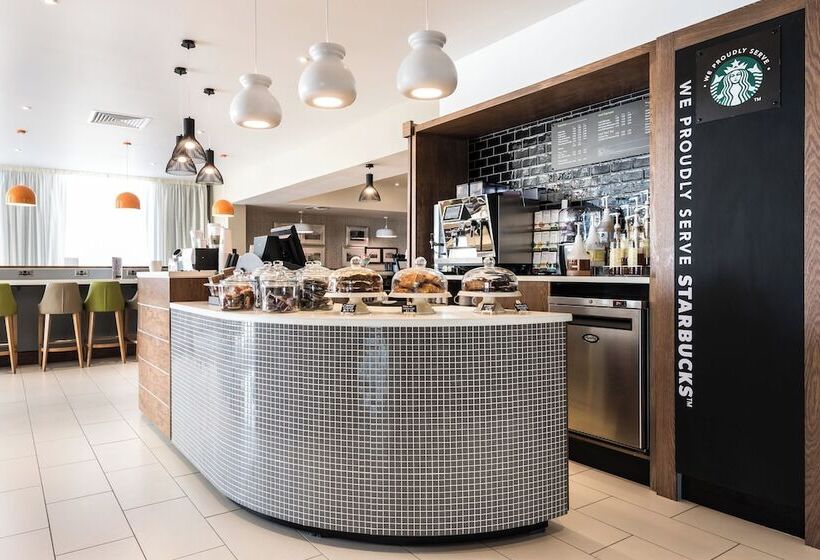 Отель Holiday Inn Brighton Seafront, An Ihg