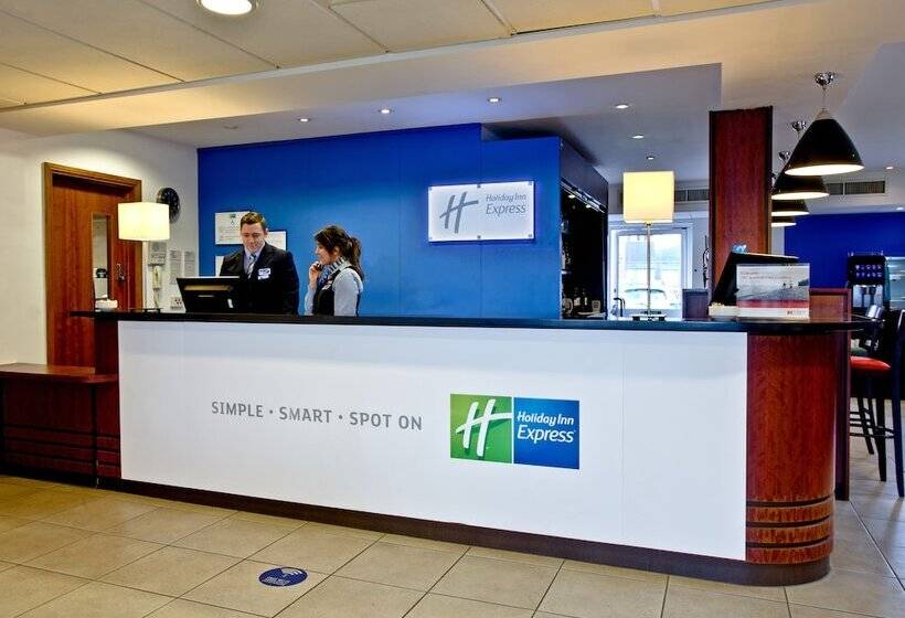 Отель Holiday Inn Express Shrewsbury, An Ihg