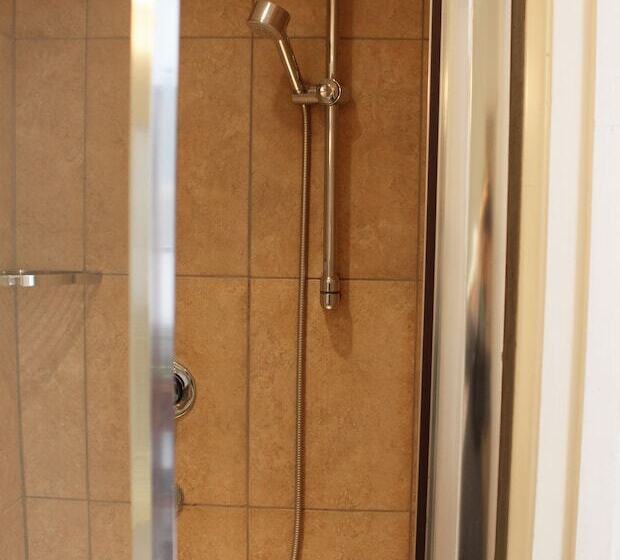 בית מלון כפרי Hudsons