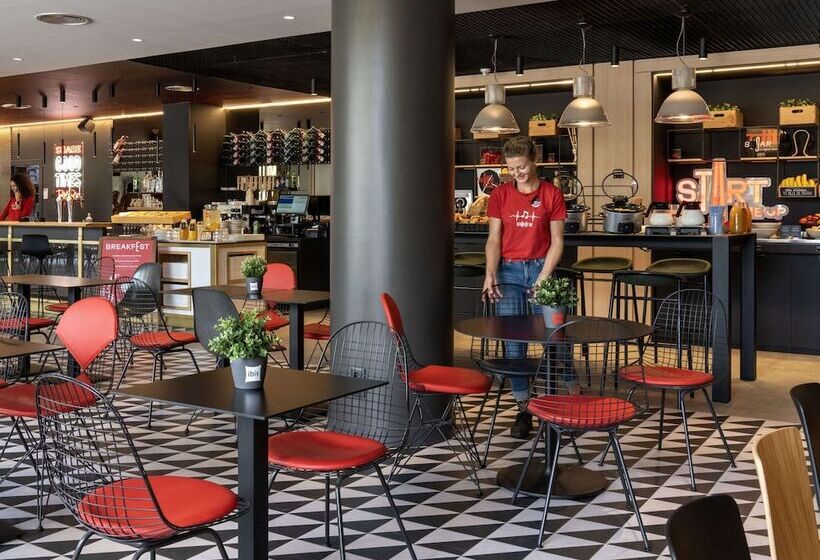 בית מלון כפרי Ibis Barcelona Aeropuerto Viladecans