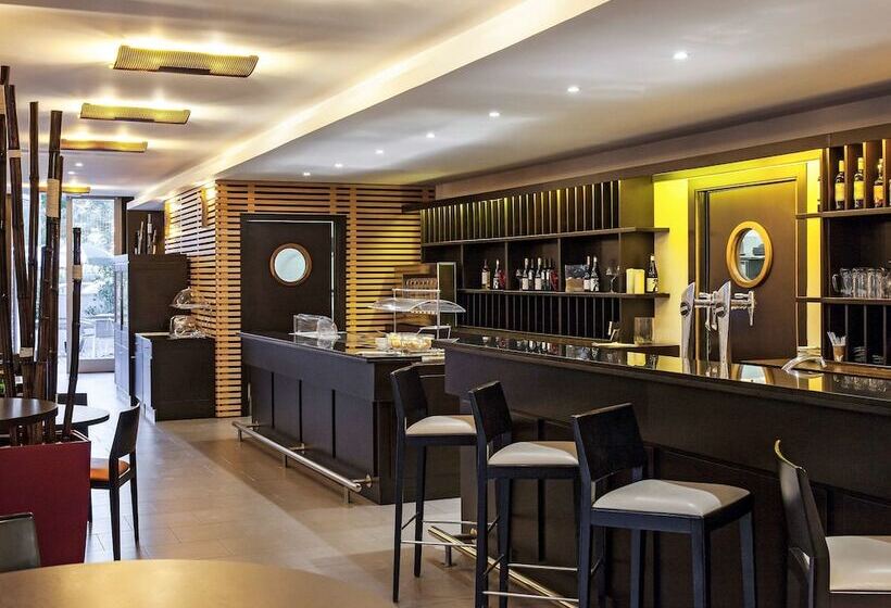 Отель Ibis Barcelona Molins De Rei