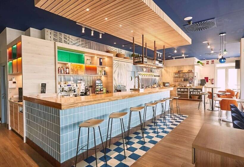 Отель Ibis Elche