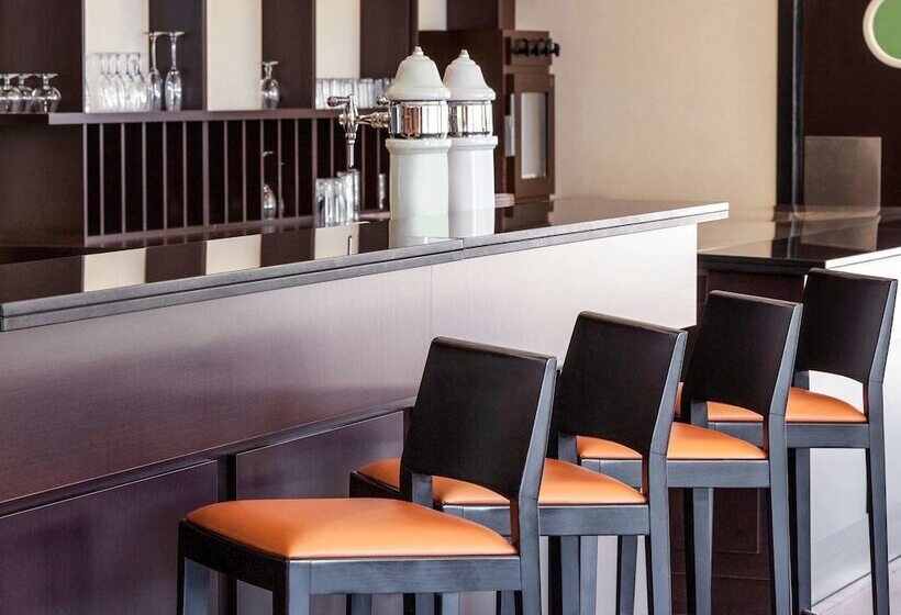 Отель Ibis Elche