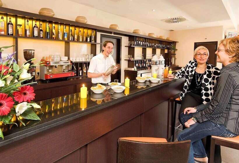 Отель Ibis Elche