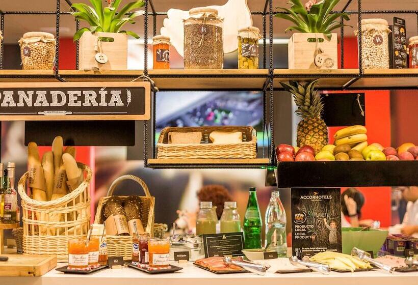 Отель Ibis Montmelo Granollers