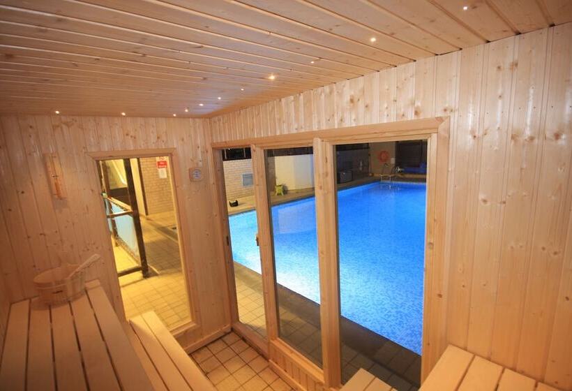 Отель Inn On The Prom At The Fernlea