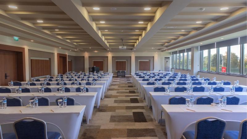 Kolin Hotel Spa & Convention Center