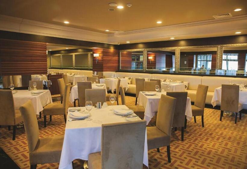 Kolin Hotel Spa & Convention Center