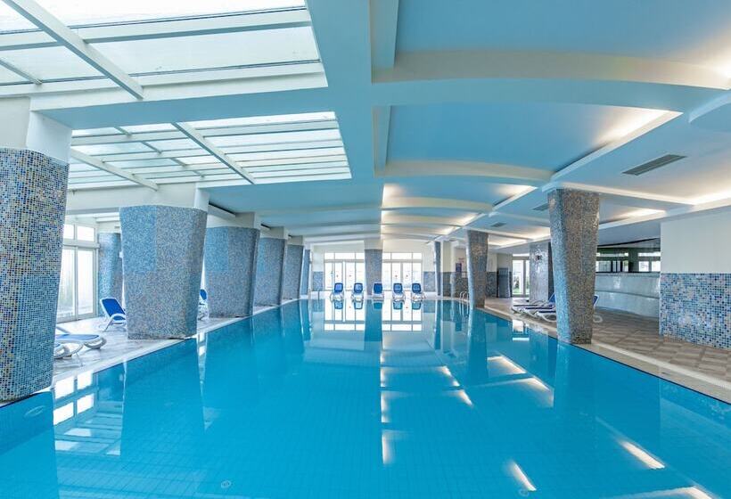 Отель La Blanche Resort & Spa