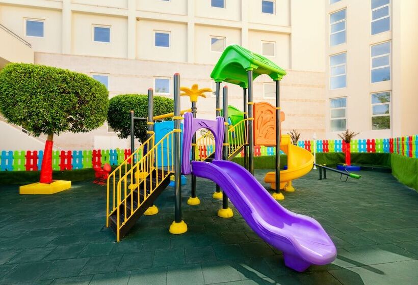 Отель La Blanche Resort & Spa