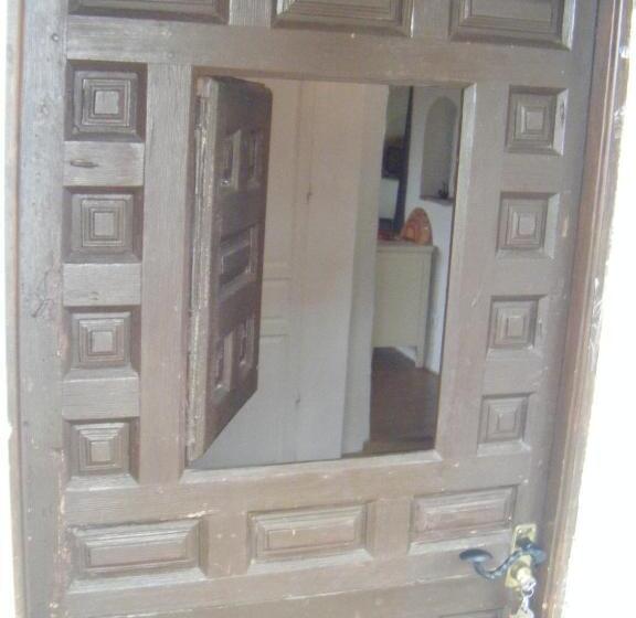 هتل La Casa De Bovedas Charming Inn