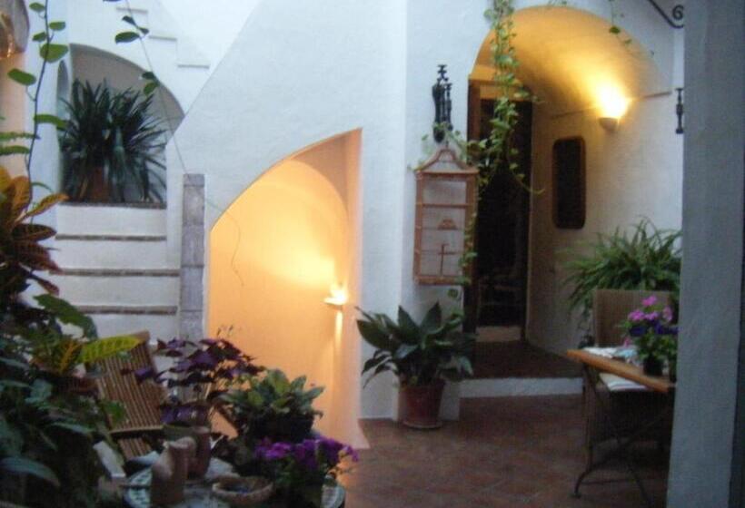 هتل La Casa De Bovedas Charming Inn