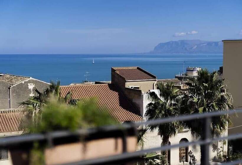 Отель La Piazzetta