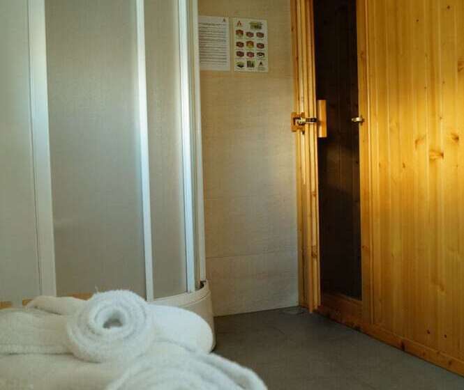 Lcb Hotel Fuenlabrada