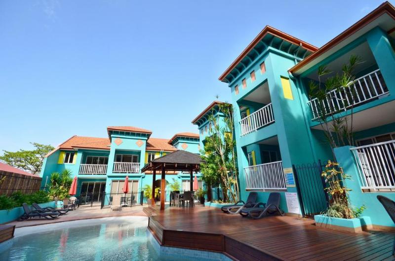 Отель Le Cher Du Monde Adults Only