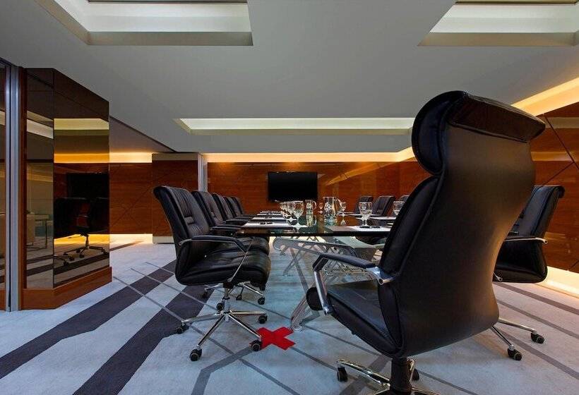 בית מלון כפרי Le Méridien Kota Kinabalu