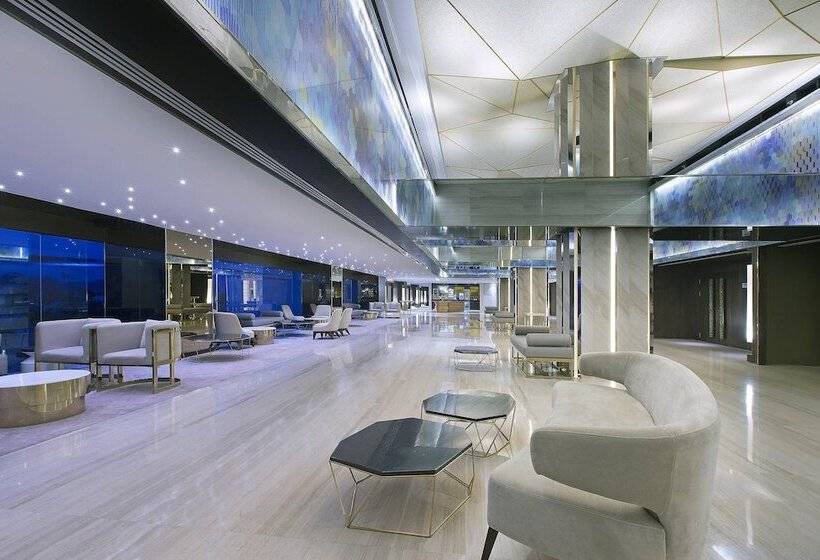 בית מלון כפרי Le Méridien Kota Kinabalu