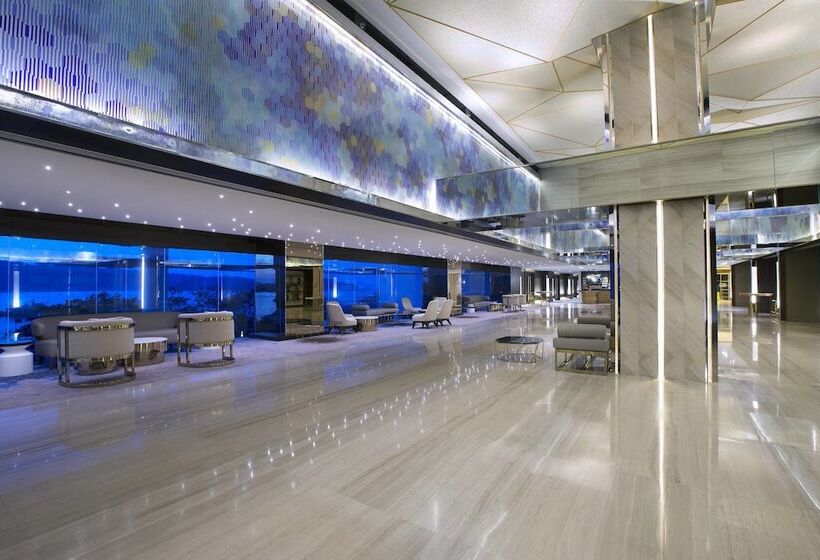 בית מלון כפרי Le Méridien Kota Kinabalu