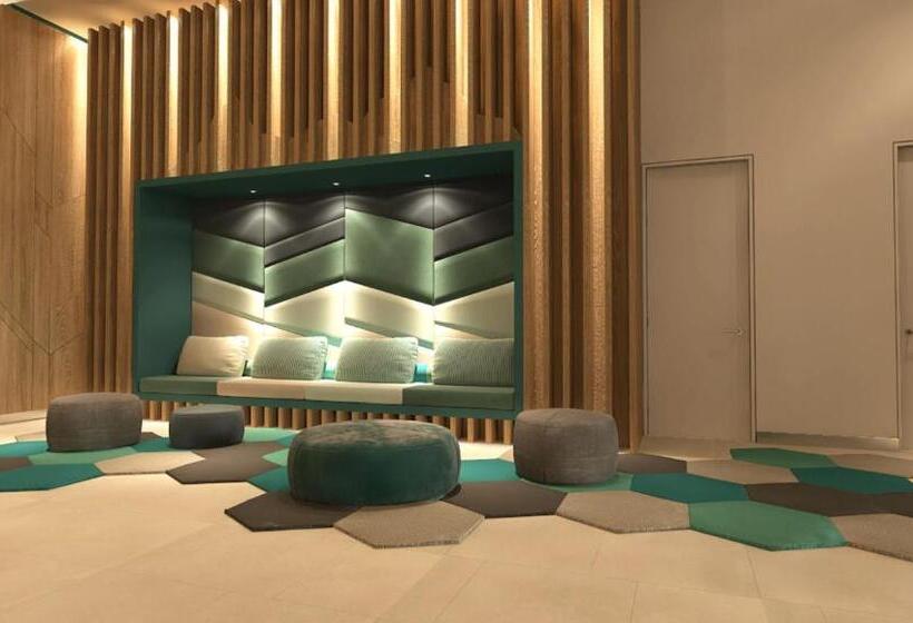 בית מלון כפרי Le Méridien Kota Kinabalu