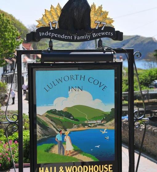 فندق Lulworth Cove Inn