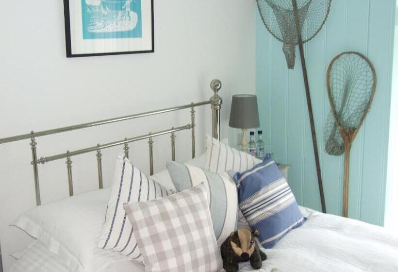 فندق Lulworth Cove Inn