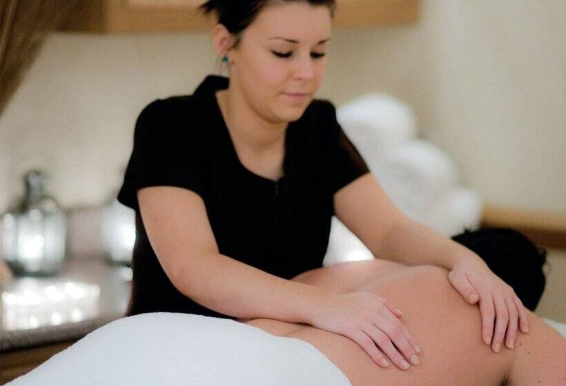 Macdonald Craxton Wood Hotel & Spa, Chester