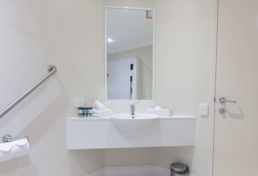 בית מלון כפרי Mercure Brisbane Garden City