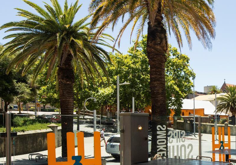 בית מלון כפרי Mercure Perth On Hay