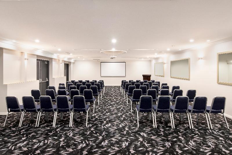 בית מלון כפרי Mercure Perth On Hay