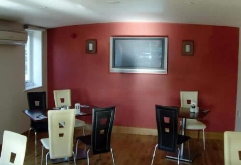 فندق Milton Keynes