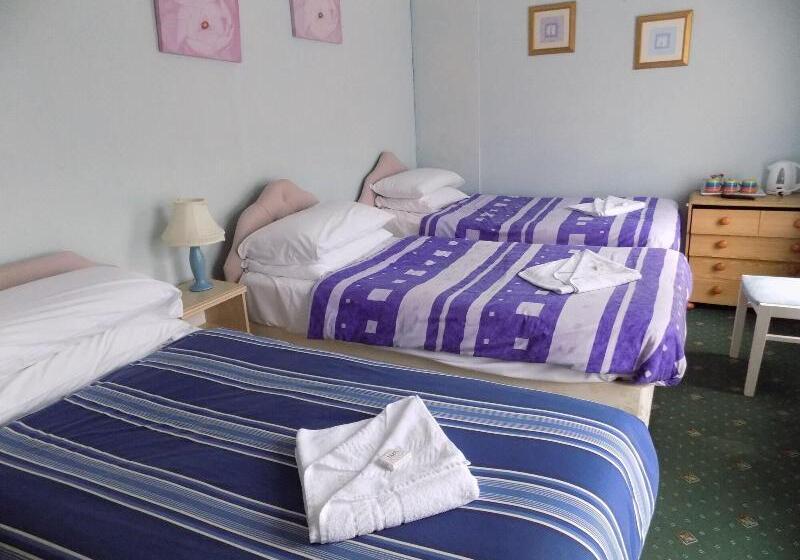 Отель The New Osterley