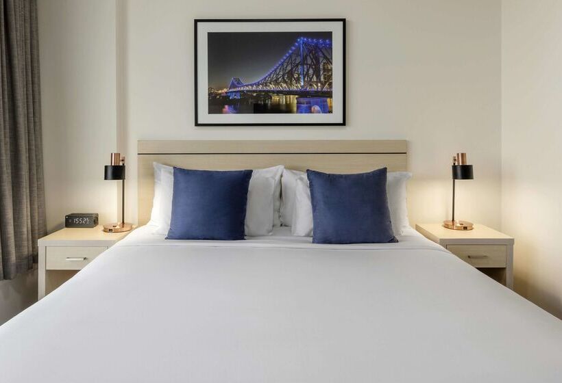 هتل Oaks Brisbane On Margaret Suites