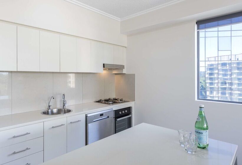 בית מלון כפרי Oaks Brisbane On Margaret Suites