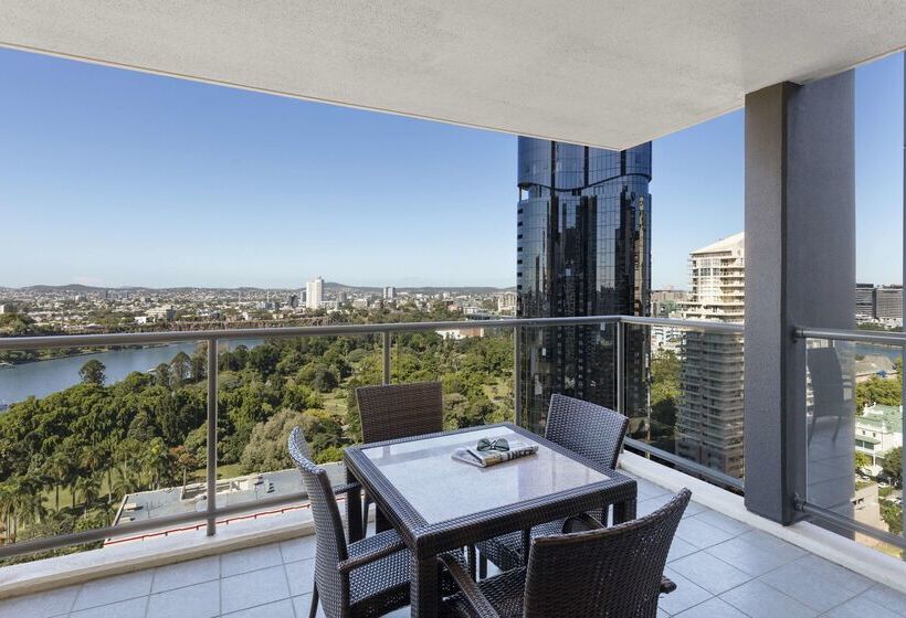 בית מלון כפרי Oaks Brisbane On Margaret Suites